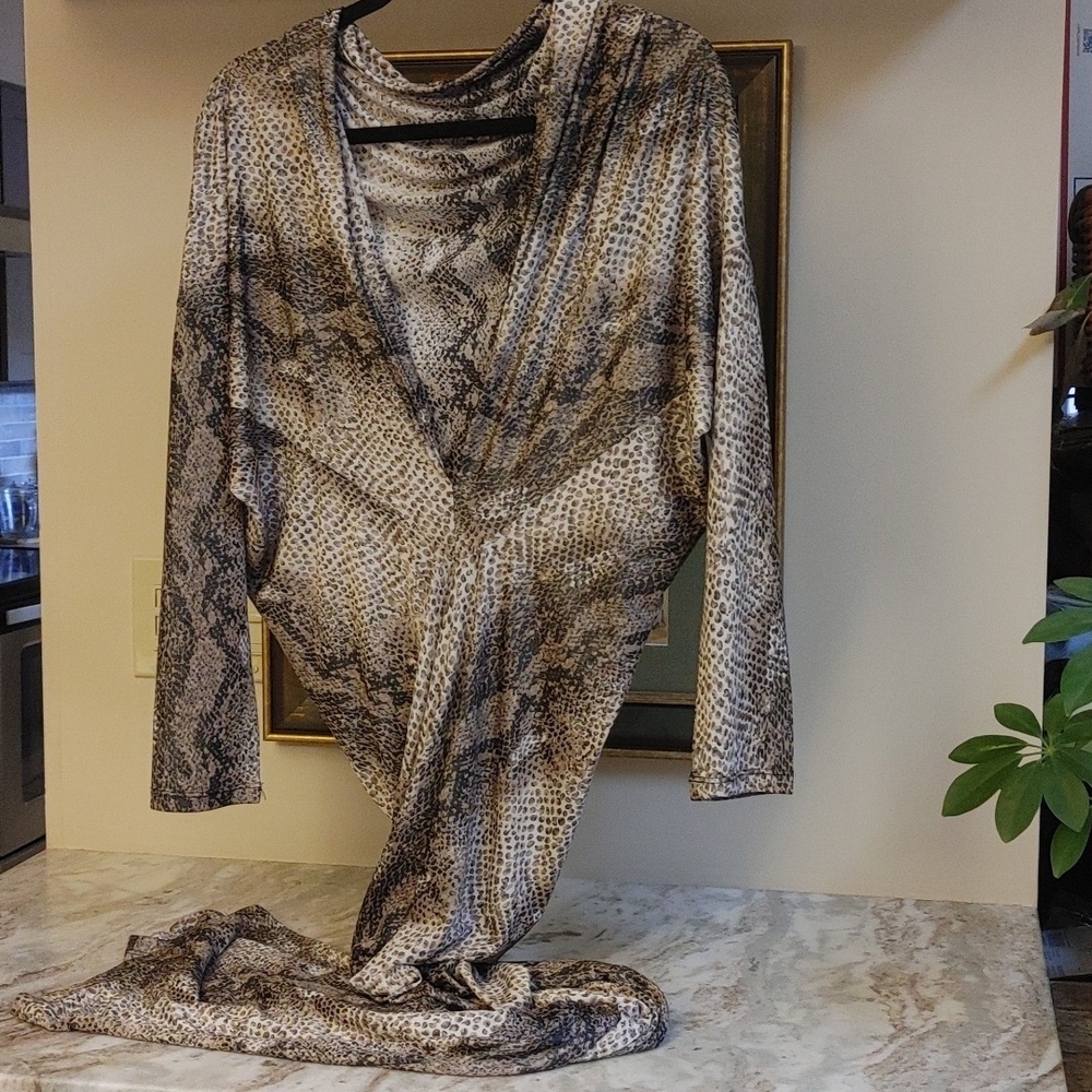 VavaVoom Python Print Maxi Dress - Picture 12 of 13